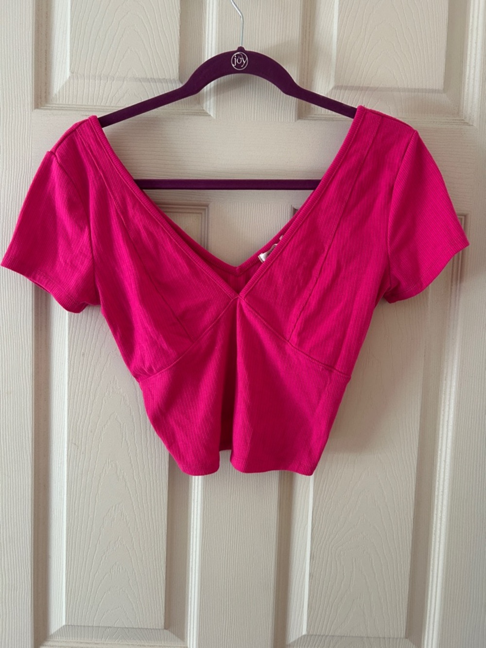 Bozzolo Hot Pink V-Neck Short Sleeve Crop Top